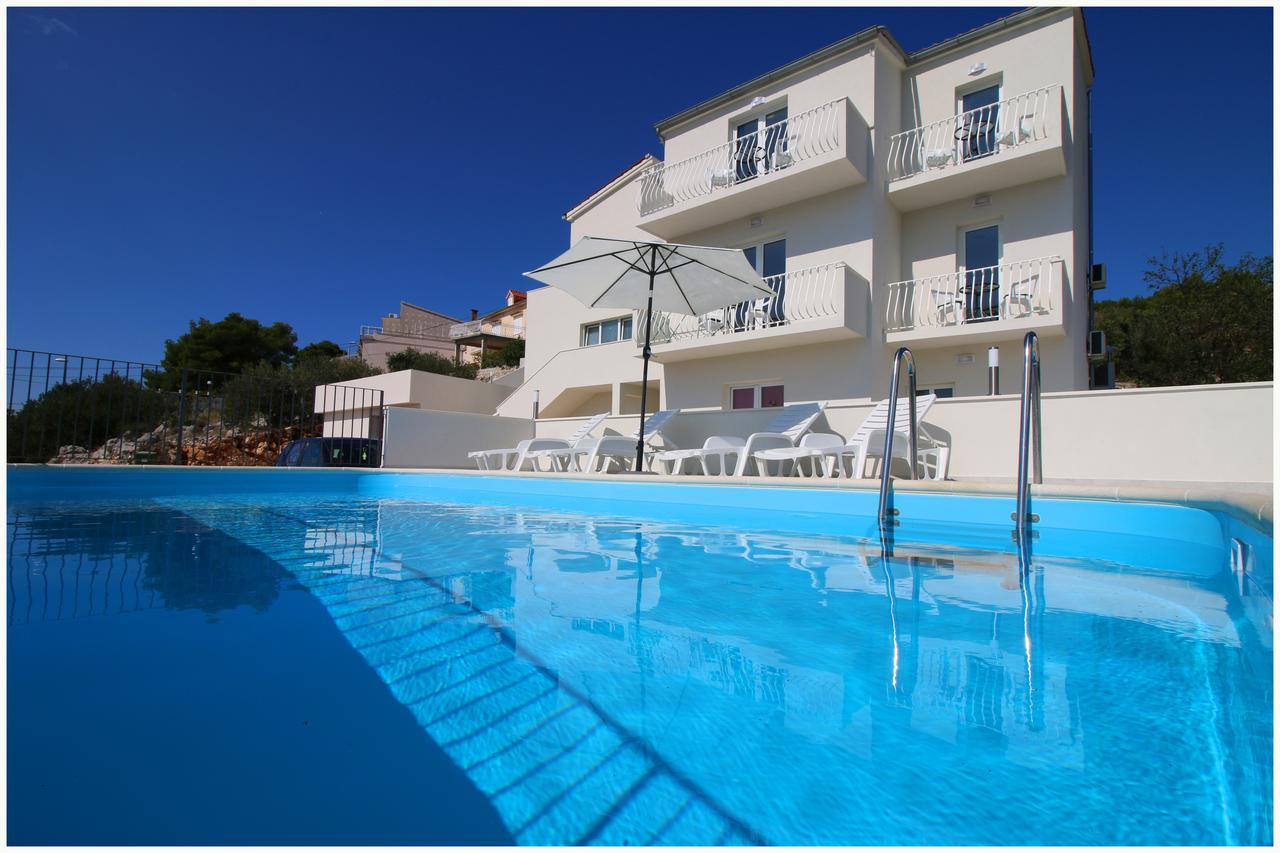 Apartments Huljev Primošten Exteriör bild